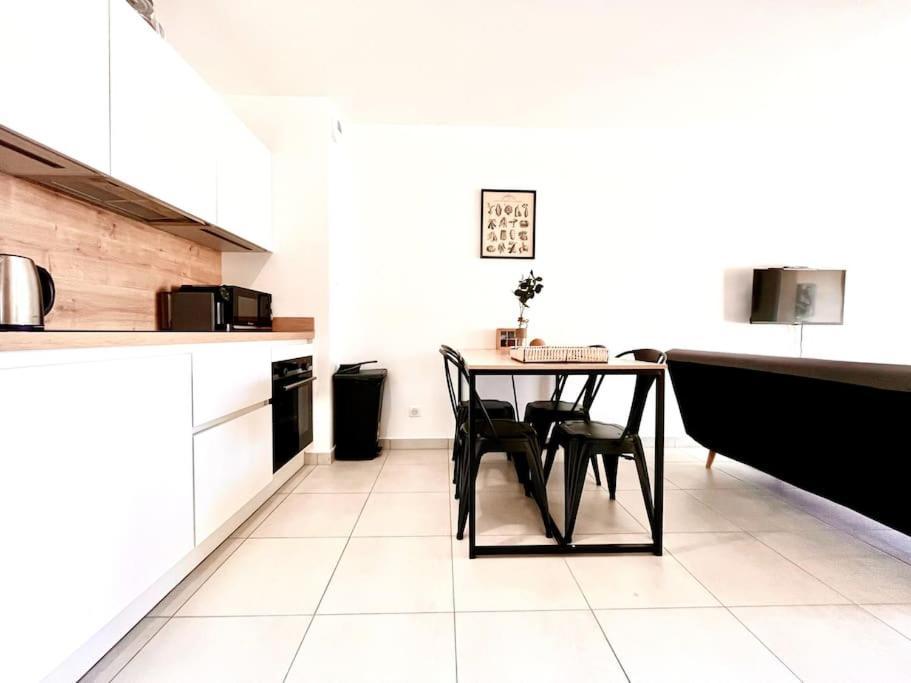 Appartement Neuf Avec Terrasse سانت فلوران المظهر الخارجي الصورة